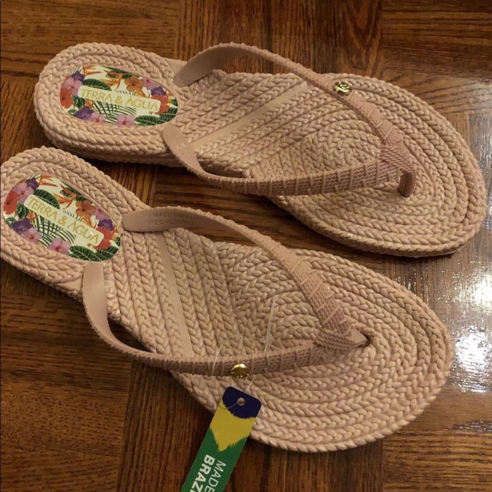 Brand new never worn flip flops
